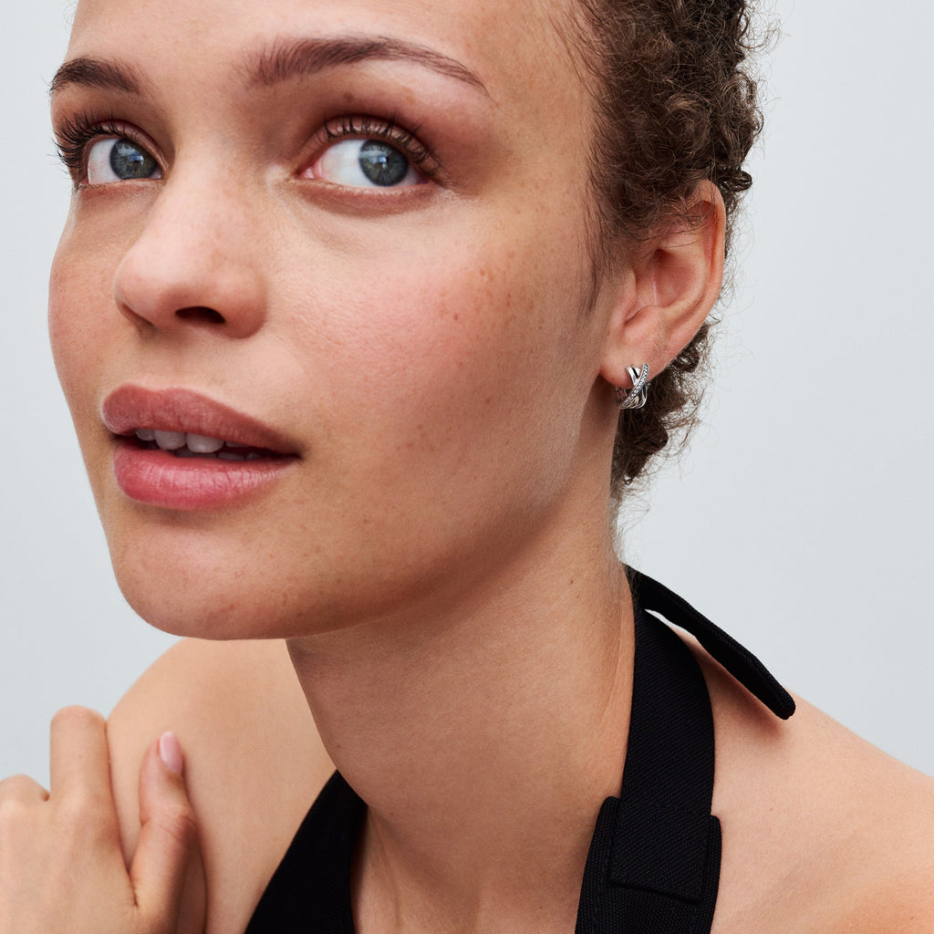 Crossover Pav¨¦ Hoop Earrings