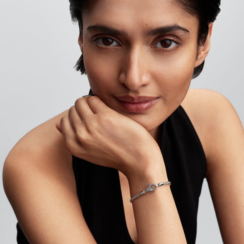 Pav¨¦ Clasp Foxtail Chain Charm Bracelet